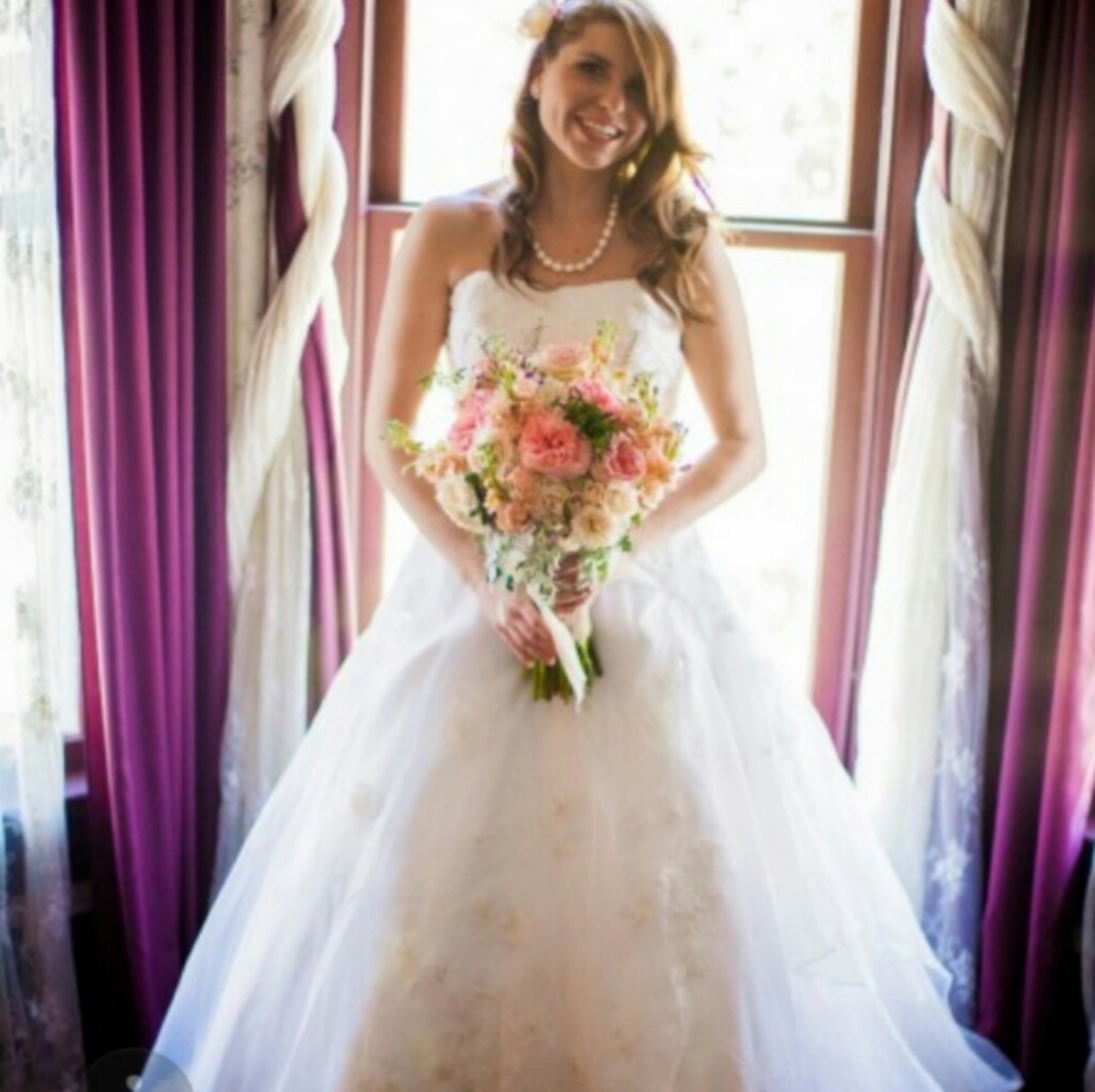 David's Bridal embroidered organza 💒 wedding gown